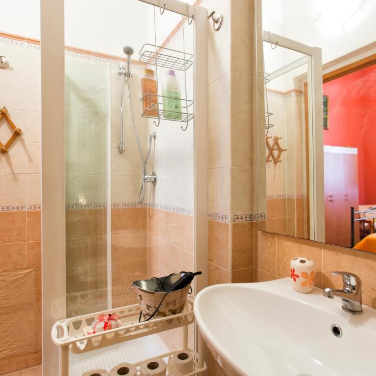 Zahra Alghero - Camera Matrimoniale Standard con Bagno in Comune - 2