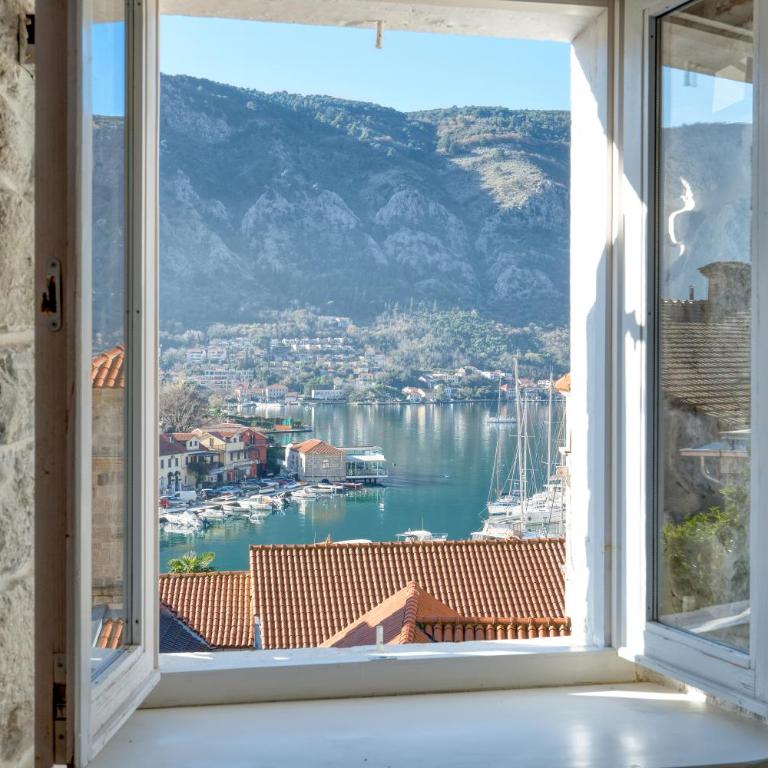 Kotor Lovers - Deluks Studio - 33