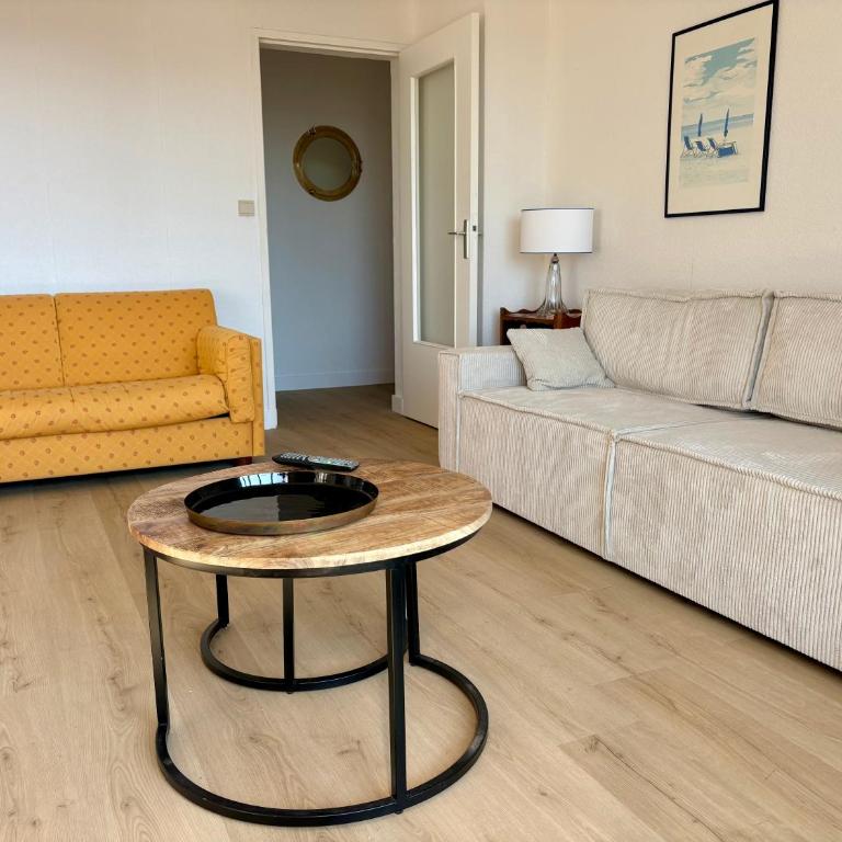 Appartement Élégant, Terrasse, Garage Privé & Wi-Fi - Appartement 2 Chambres - 28