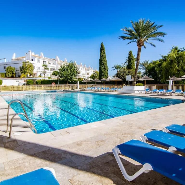 Luxurious Apartment with community Pool & Balcony in Puerto Banús - Apartamento - 4