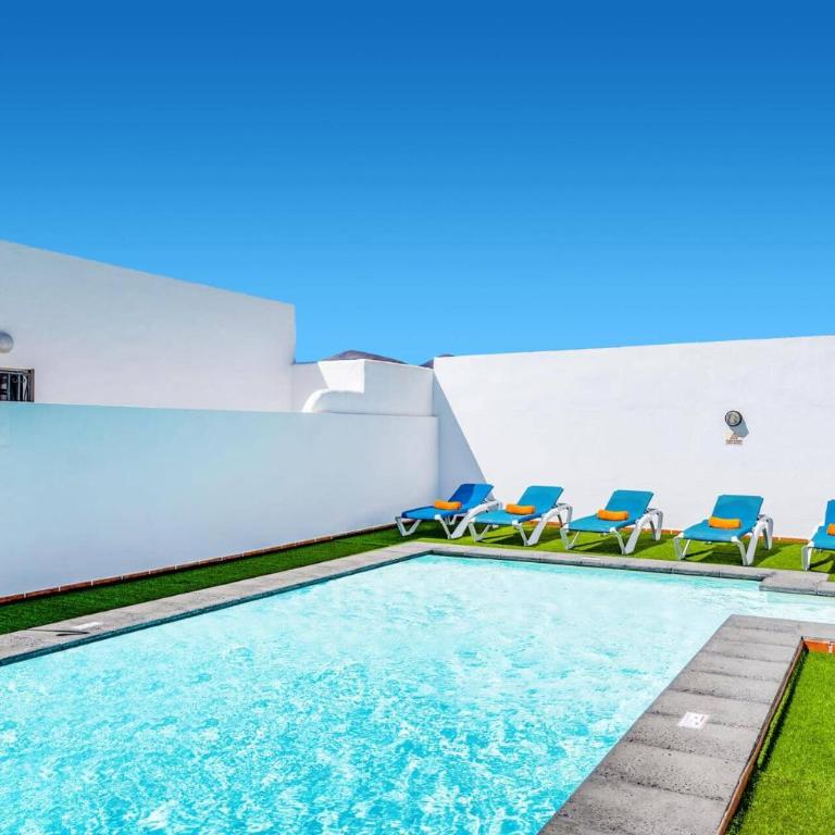 Villa Volcan by Villa Plus - Villa - 17