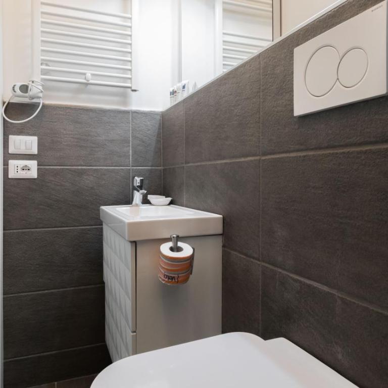 Atto Vannucci 15 B - Appartamento Monolocale - 18