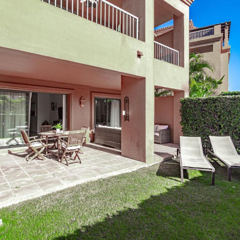 Benatalaya - Apartamento con vistas al jardín - 3