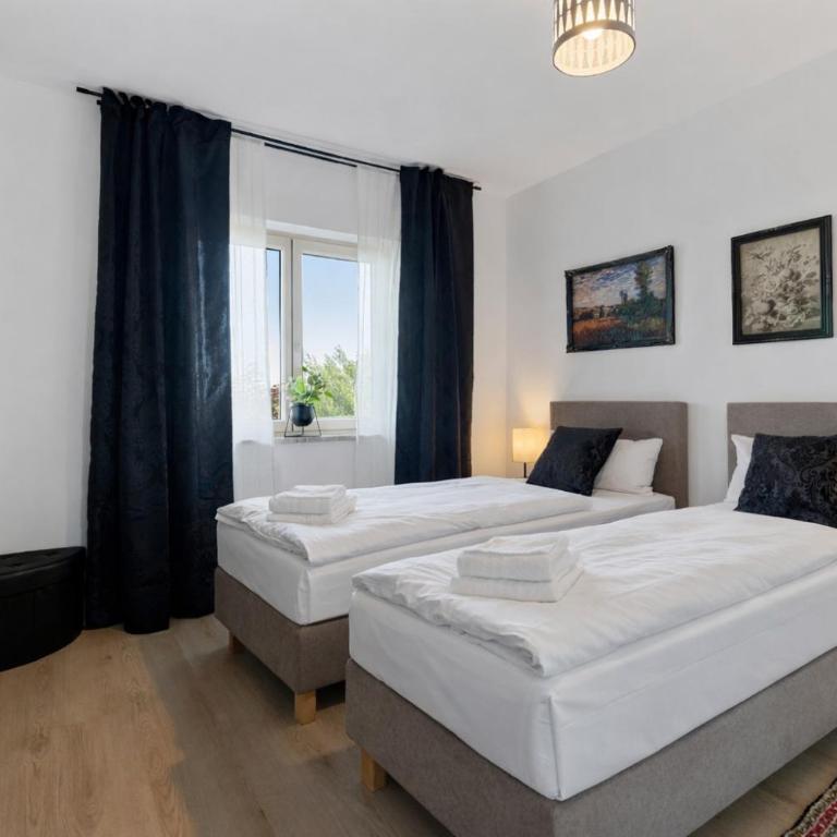 HOIMATglück - Großes Apartment mit 3 Schlafzimmern, überdachtem Balkon & separatem WC in ruhiger Lage - Apartment mit 3 Schlafzimmern - 15