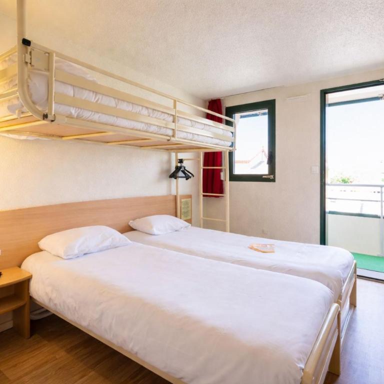 Première Classe Clermont Ferrand Nord - Chambre Triple - 1