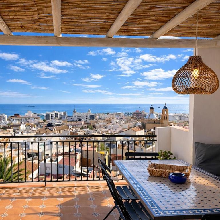 Casa Lucia the most beautiful views sea and city - Vacation Home - 11