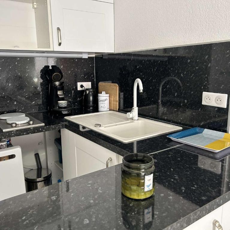 FS050-F1127 Appt 2 pièces 4 personnes FREJUS - Appartement 1 Chambre - 5