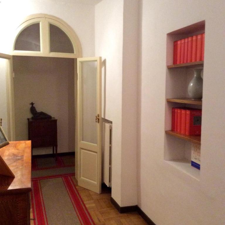 elegant flat with rooftop 450 mt from piazza del campo - Two-Bedroom Apartment with Terrace - 19