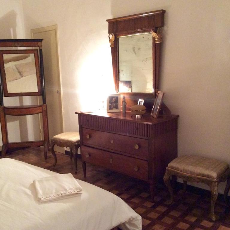 elegant flat with rooftop 450 mt from piazza del campo - Two-Bedroom Apartment with Terrace - 26