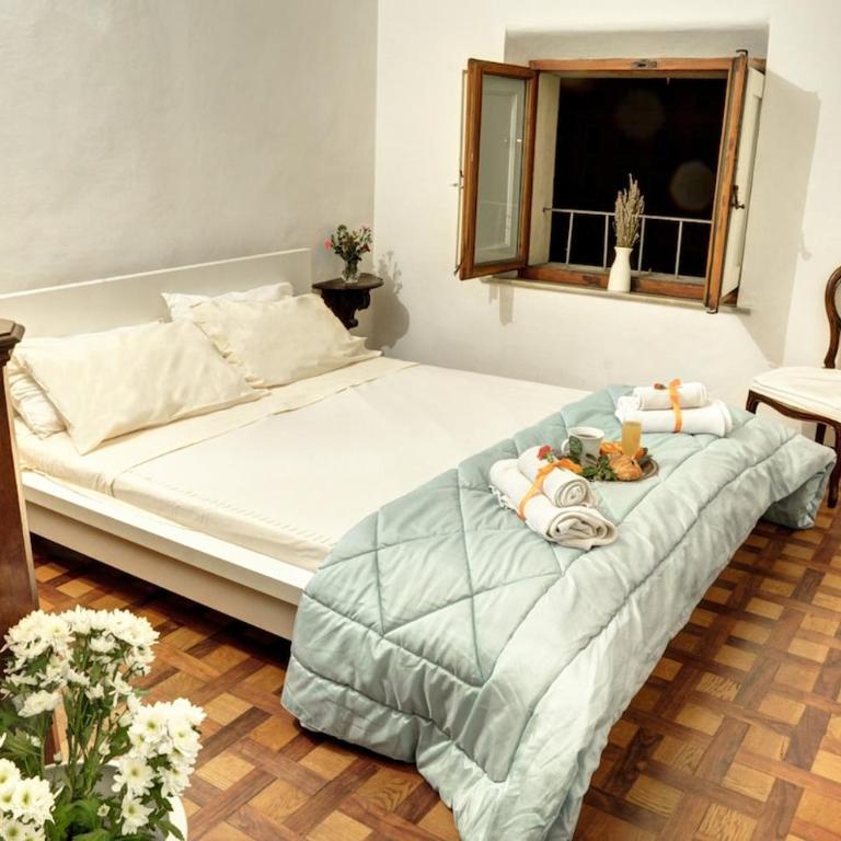 elegant flat with rooftop 450 mt from piazza del campo - Two-Bedroom Apartment with Terrace - 41