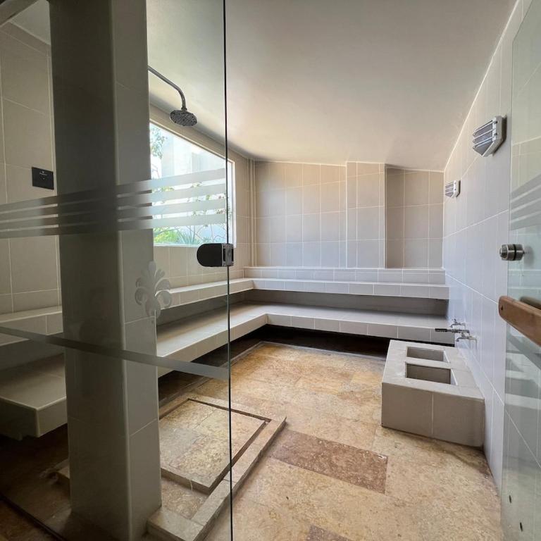 Apartasuite at Casa del Rio building - Downtown - One-Bedroom Apartment - 20