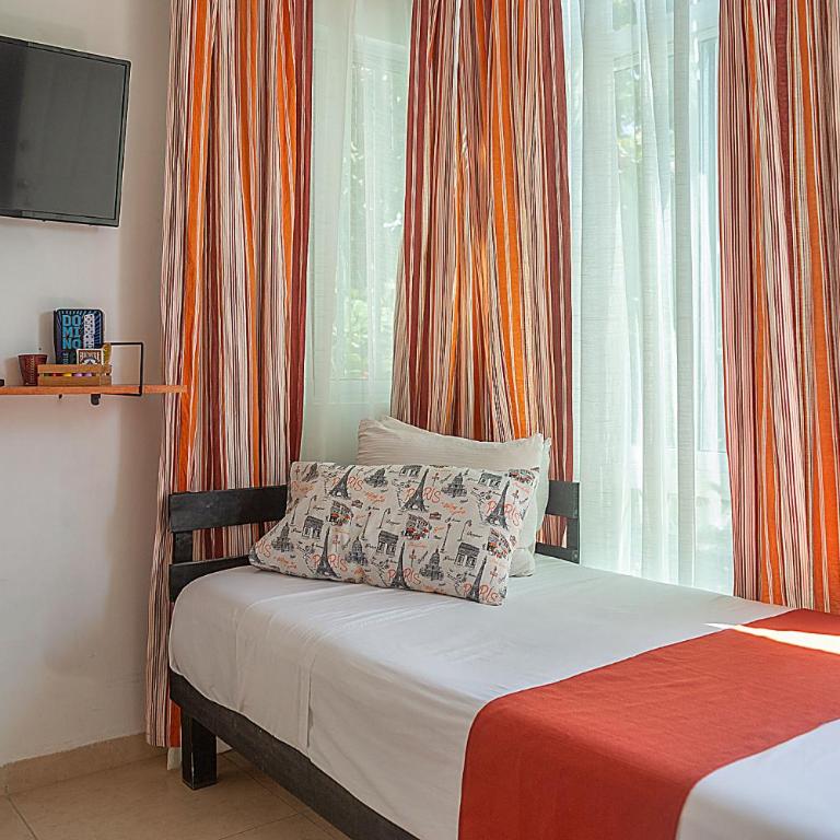 Estudios con Alberca-Cocina Privadas en Zona Norte - Family Studio - 6