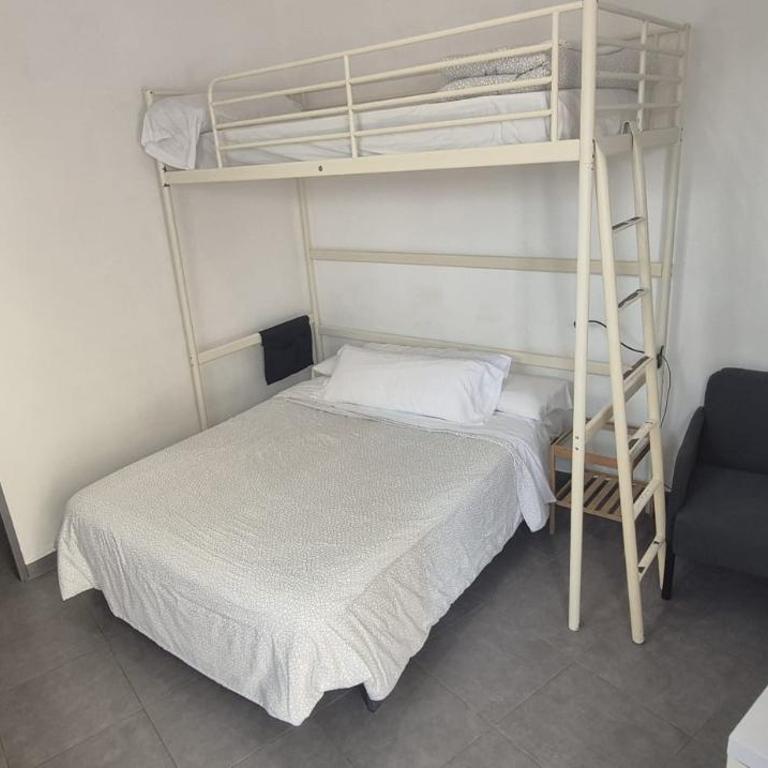 Hostel Urban Sevilla - Estudio - 10