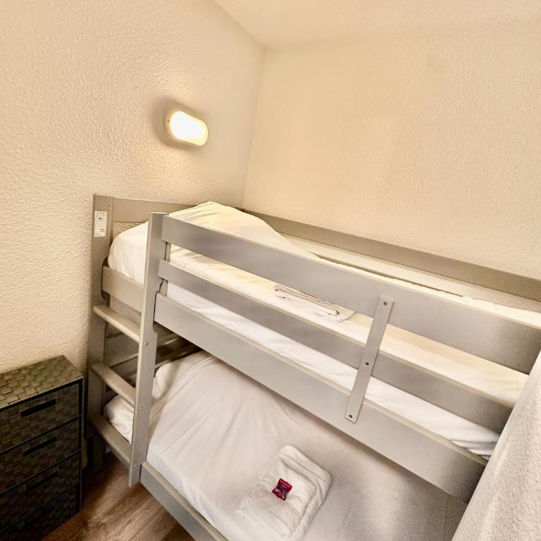 Le Nid Douillet - 4 Personnes - Terrasse couverte - Studio - Vue sur Montagne - 19