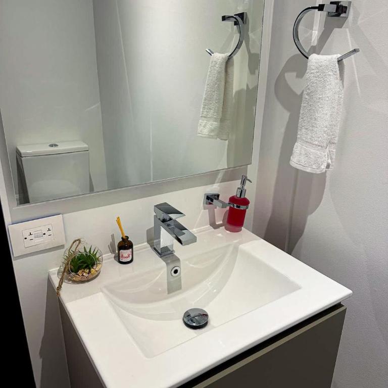 Cozy Apartment in Chicó, Bogotá - One-Bedroom Apartment - 17