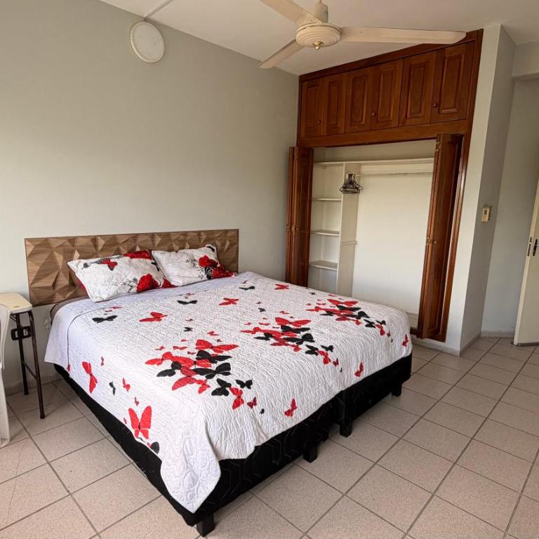 Departamento céntrico zona sur - Apartamento de 2 dormitorios - 12
