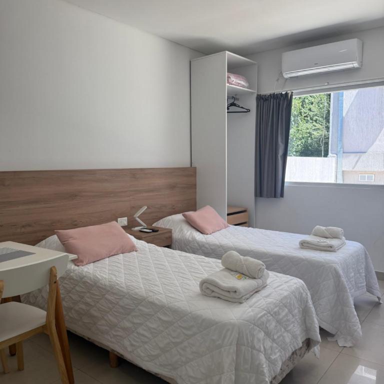 Aparts Magallanes - Habitación Doble Pequeña - 1 o 2 camas - 3