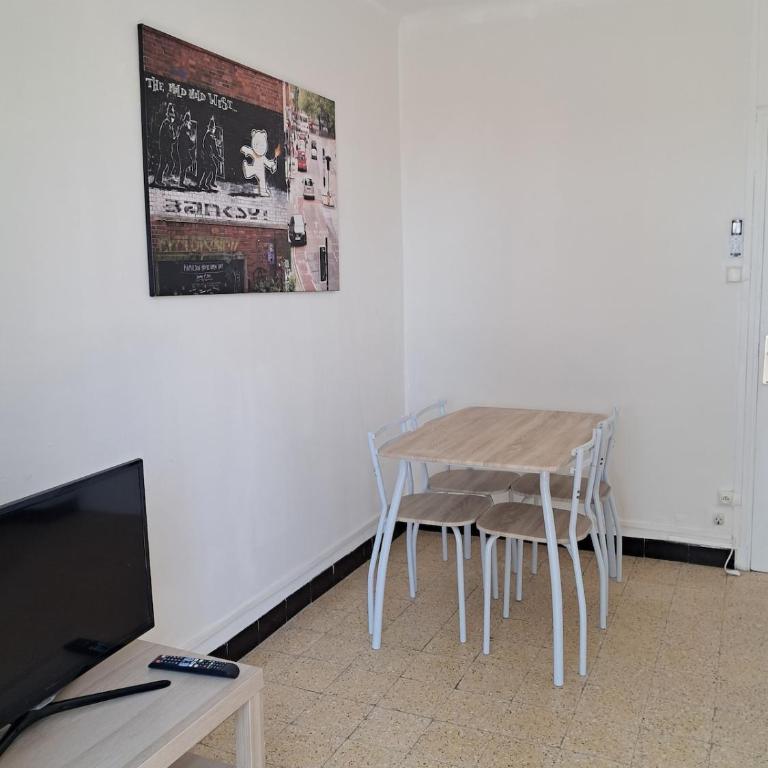 Appartement climatisé à 5min des remparts - Apartment mit 2 Schlafzimmern - 14