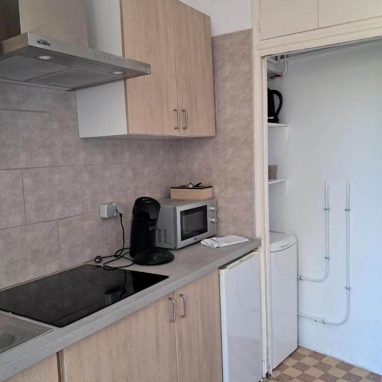 Appartement climatisé à 5min des remparts - Apartment mit 2 Schlafzimmern - 18