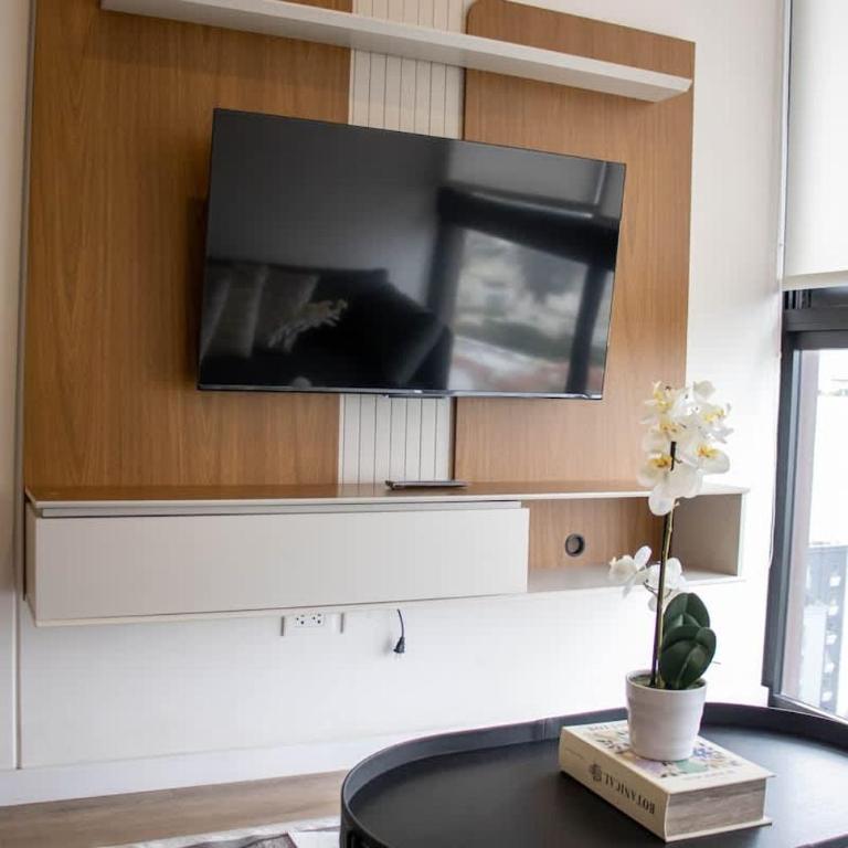 Modern Gem in Prime San Isidro - Two-Bedroom Apartment - 32