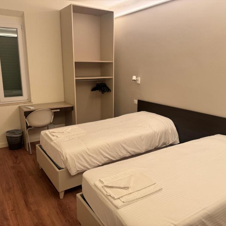Locanda il Deserto - Large Double or Twin Room - 2