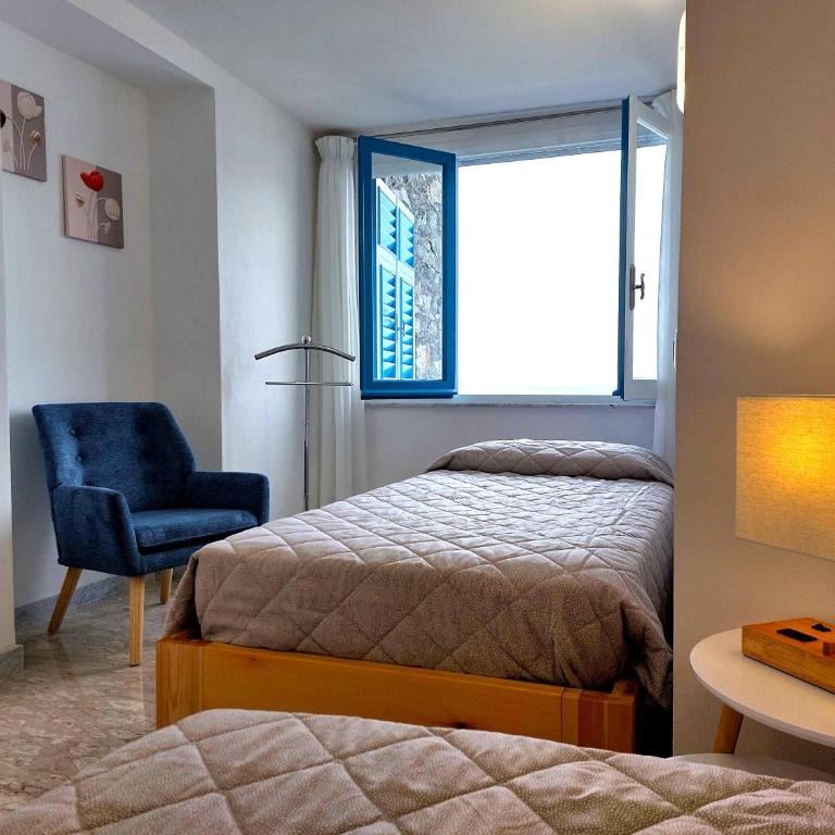 Azzurria - Appartamento con 3 Camere da Letto e Vista Mare - 9