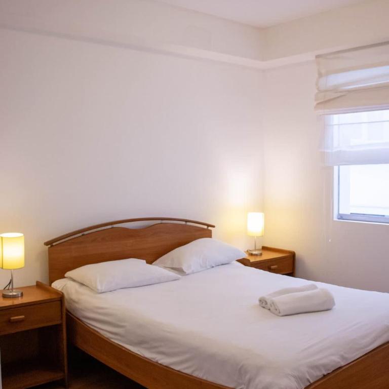 Engaging 2BR with balcony in Exclusive Miraflores - Two-Bedroom Apartment - 7