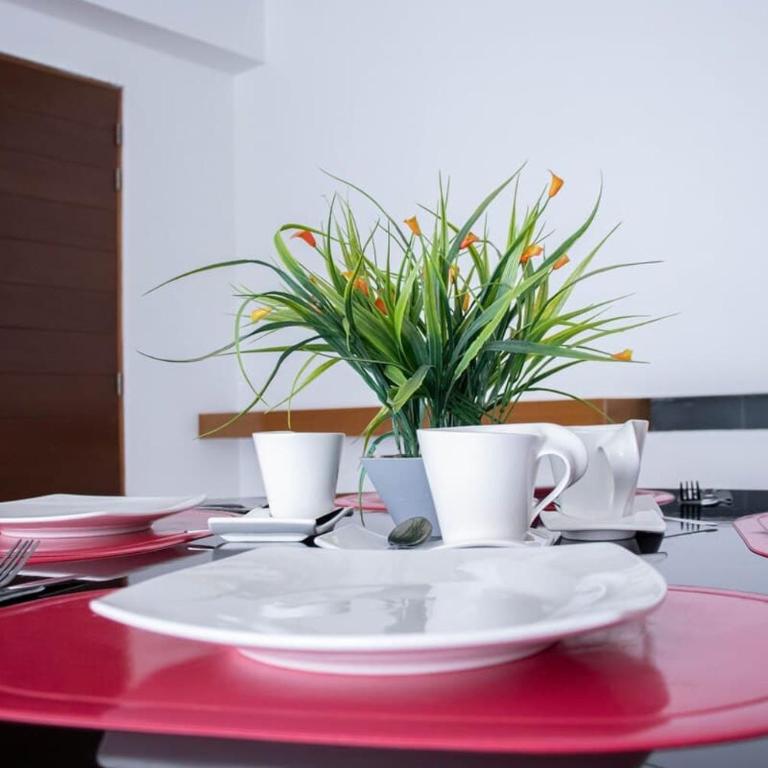Engaging 2BR with balcony in Exclusive Miraflores - Two-Bedroom Apartment - 18
