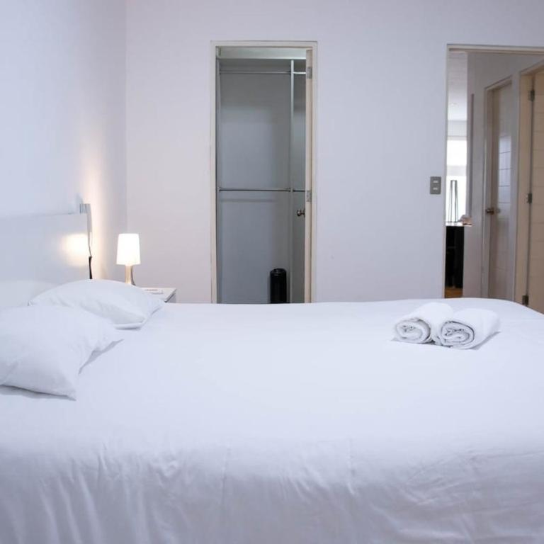 Engaging 2BR with balcony in Exclusive Miraflores - Two-Bedroom Apartment - 42