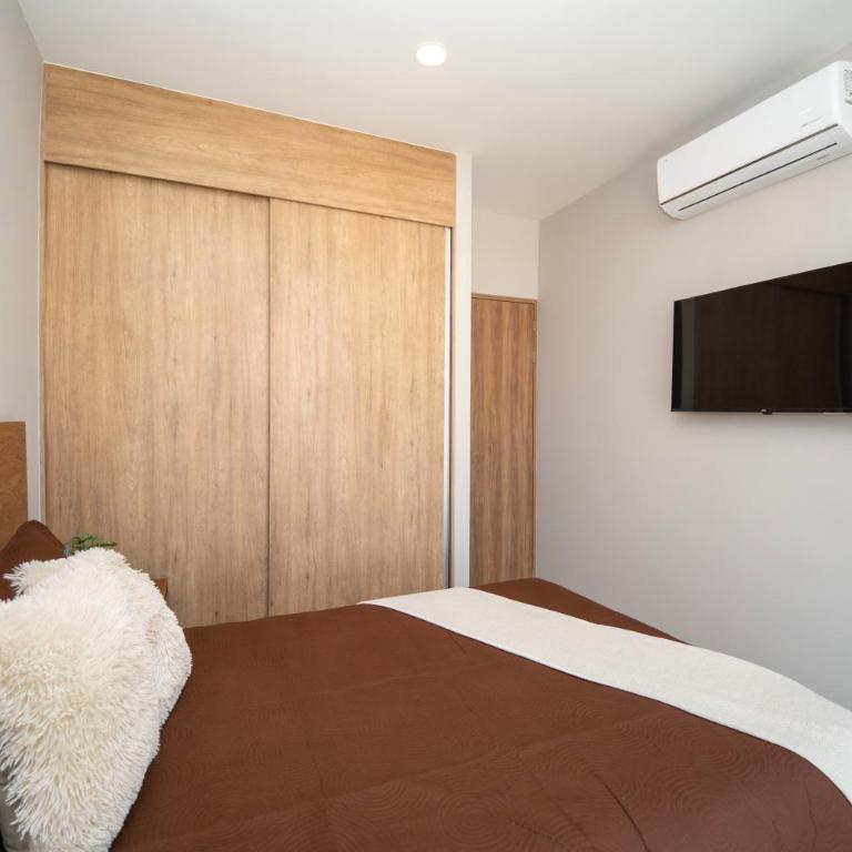 Luxury and Comfort in Gaudalajara 10 minutes away from Expo Guadalajara - Three-Bedroom Apartment - 20