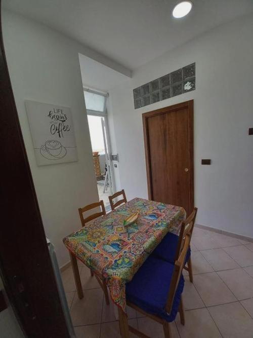 Artigiani di Preziosità-Rooms - Camera Familiare con Terrazza - 2