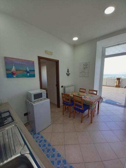 Artigiani di Preziosità-Rooms - Camera Familiare con Terrazza - 8