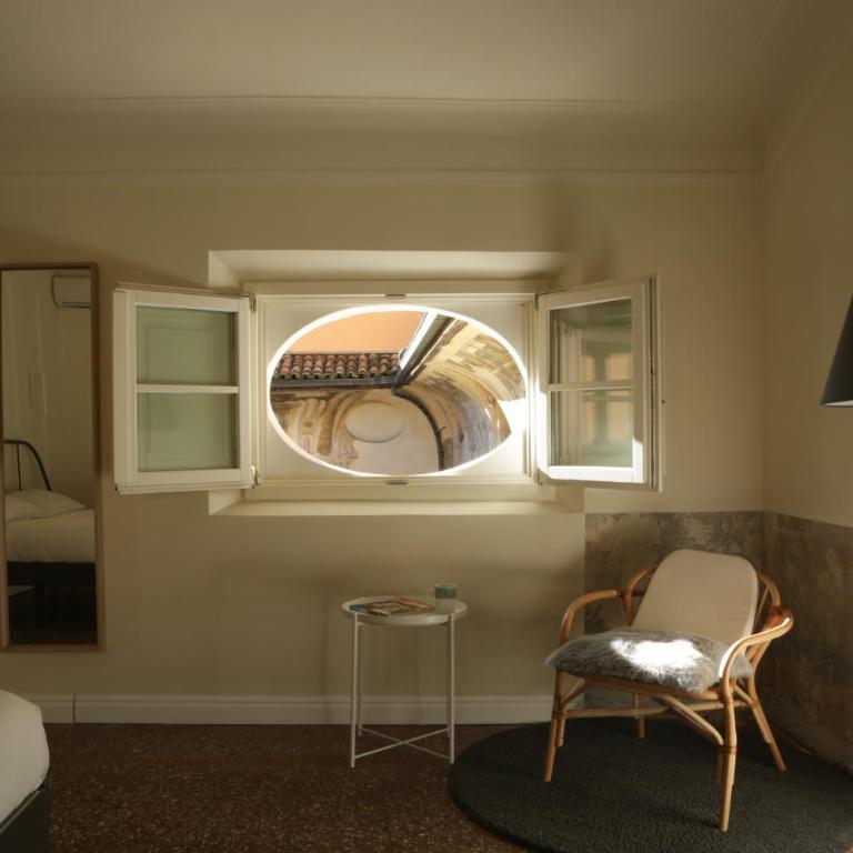 Luxury Apartment in Palazzo Spada - Appartamento con 2 Camere da Letto e Balcone - 10