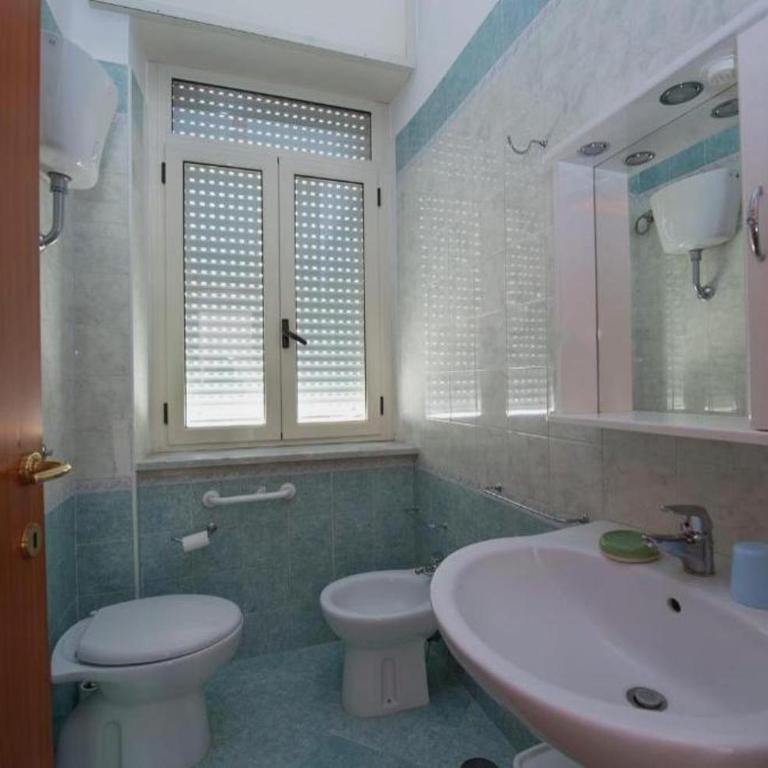 Artigiani di Preziosità-Rooms - Camera Familiare - 1