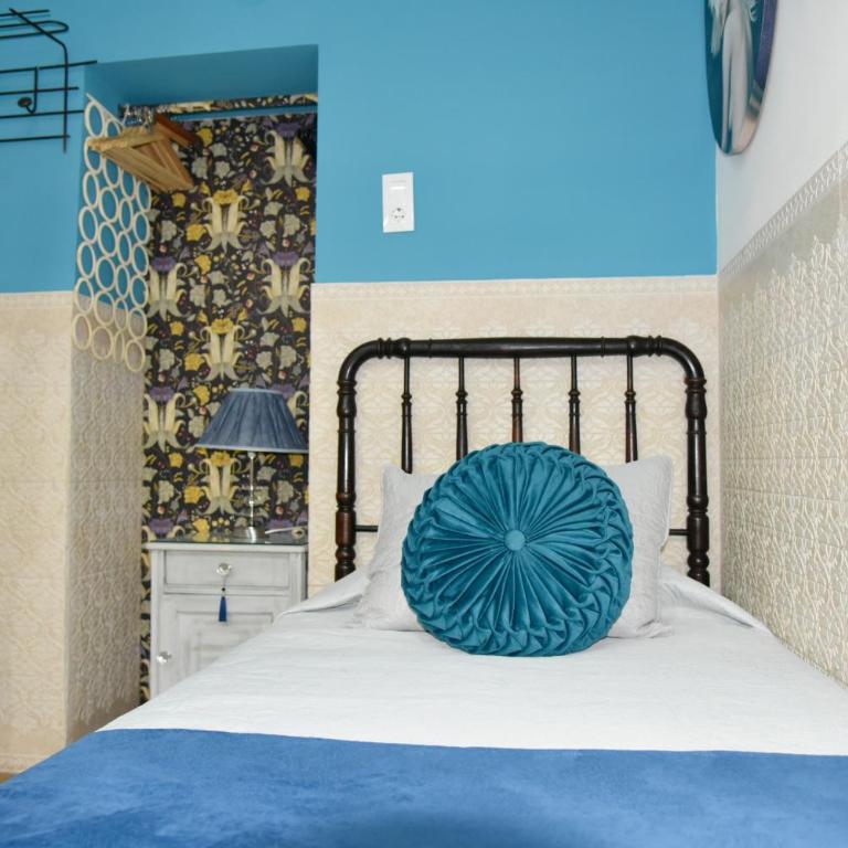 Casa de la Judería Doña Pilar - Habitación Doble con baño privado - 2 camas - 4