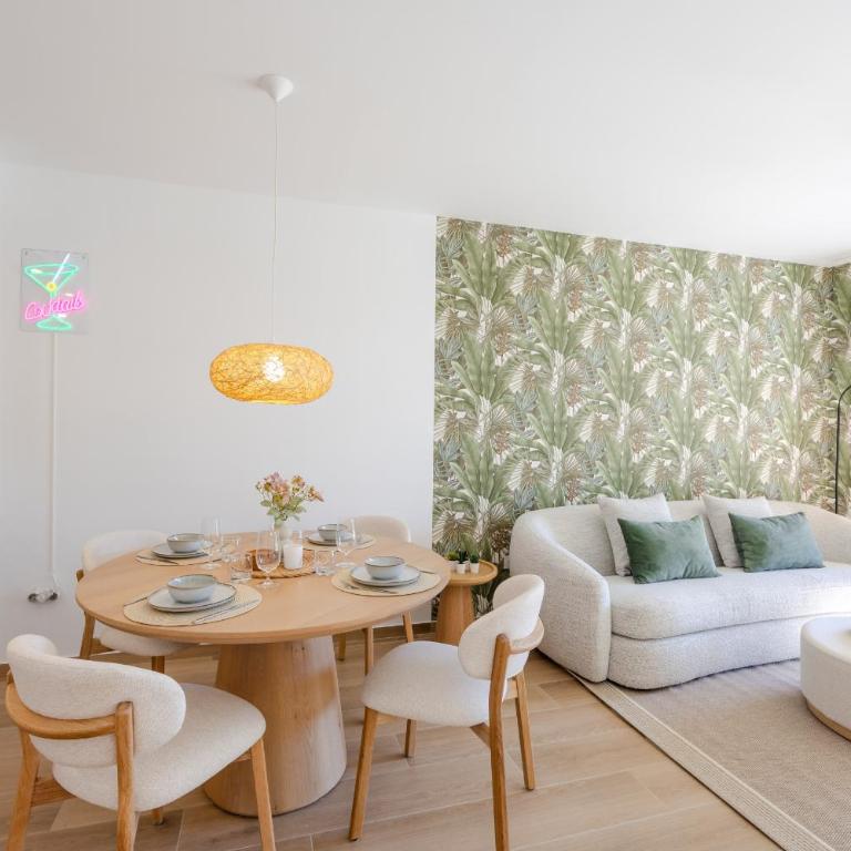 Lagoons - Lovely apartment with Sport & Wellness - Two-Bedroom Apartment with Pool View - 10