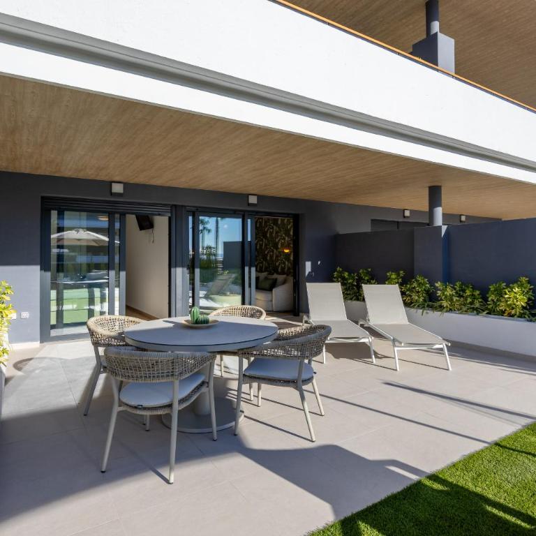 Lagoons - Lovely apartment with Sport & Wellness - Two-Bedroom Apartment with Pool View - 34