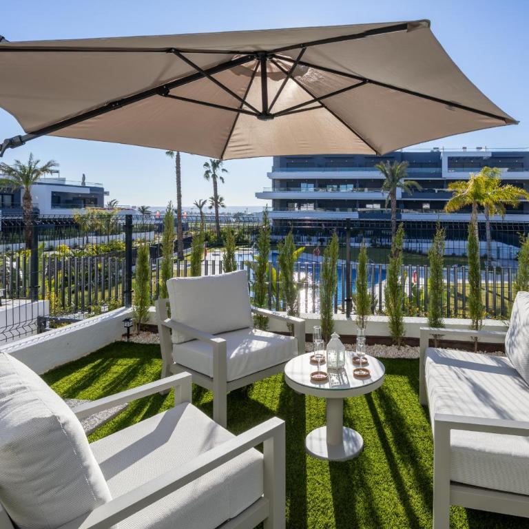 Lagoons - Lovely apartment with Sport & Wellness - Two-Bedroom Apartment with Pool View - 2