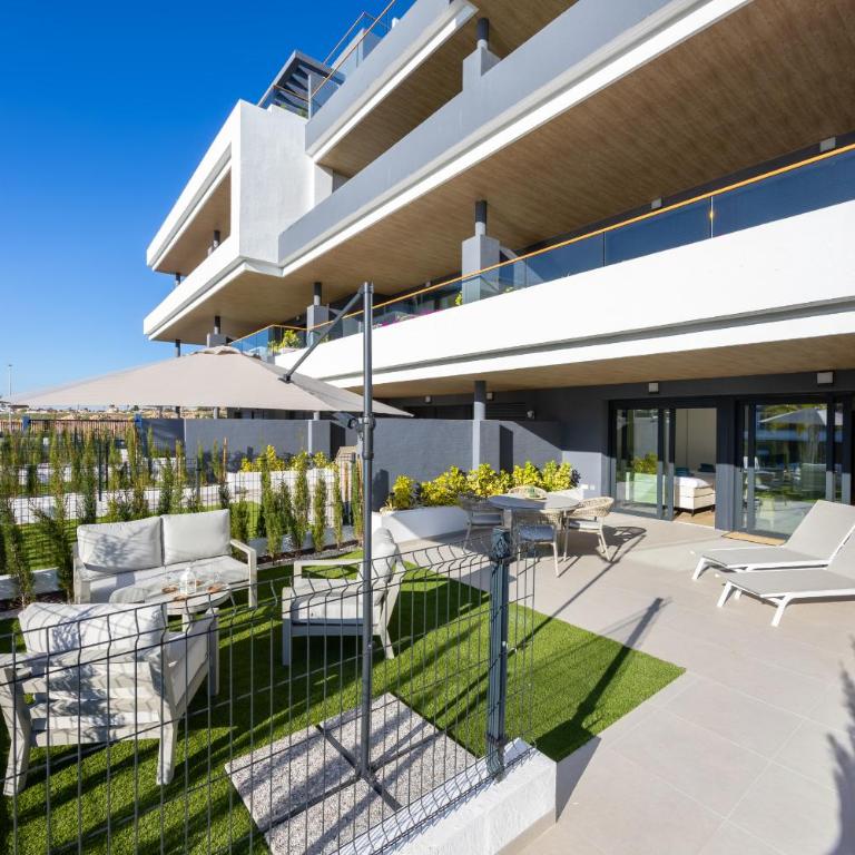 Lagoons - Lovely apartment with Sport & Wellness - Two-Bedroom Apartment with Pool View - 39