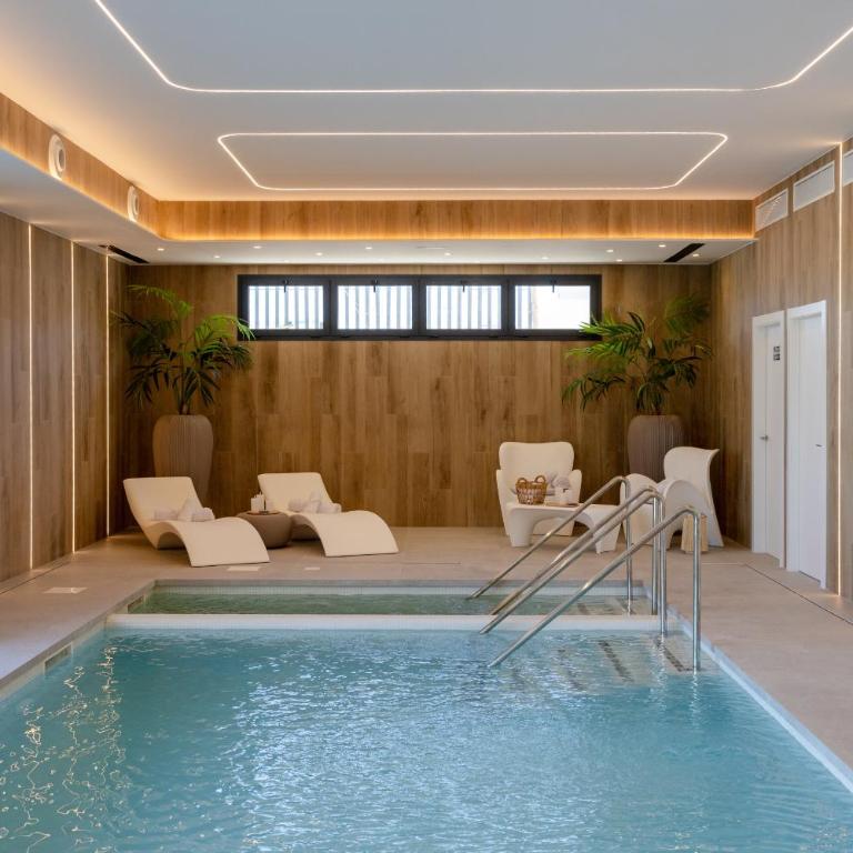 Lagoons - Lovely apartment with Sport & Wellness - Two-Bedroom Apartment with Pool View - 43