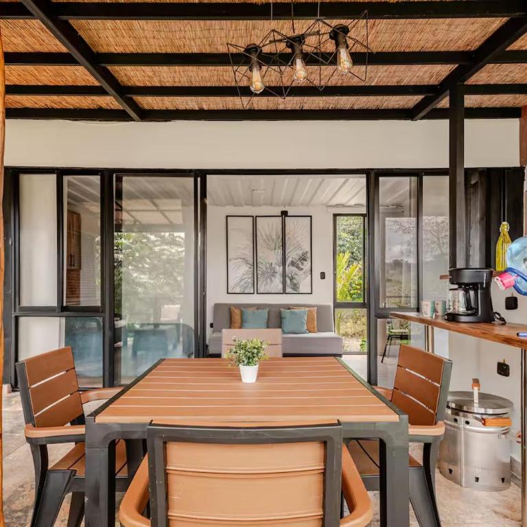 Cabaña Contenedor cerca de Armenia - Two-Bedroom House - 17