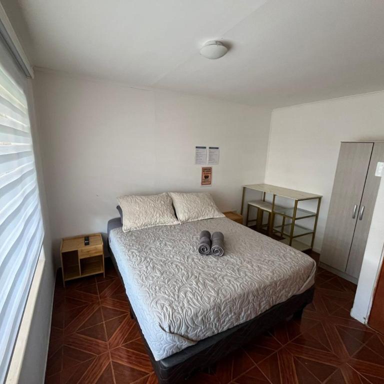 Hostal El Ancla - Double Room with Shared Bathroom - 7