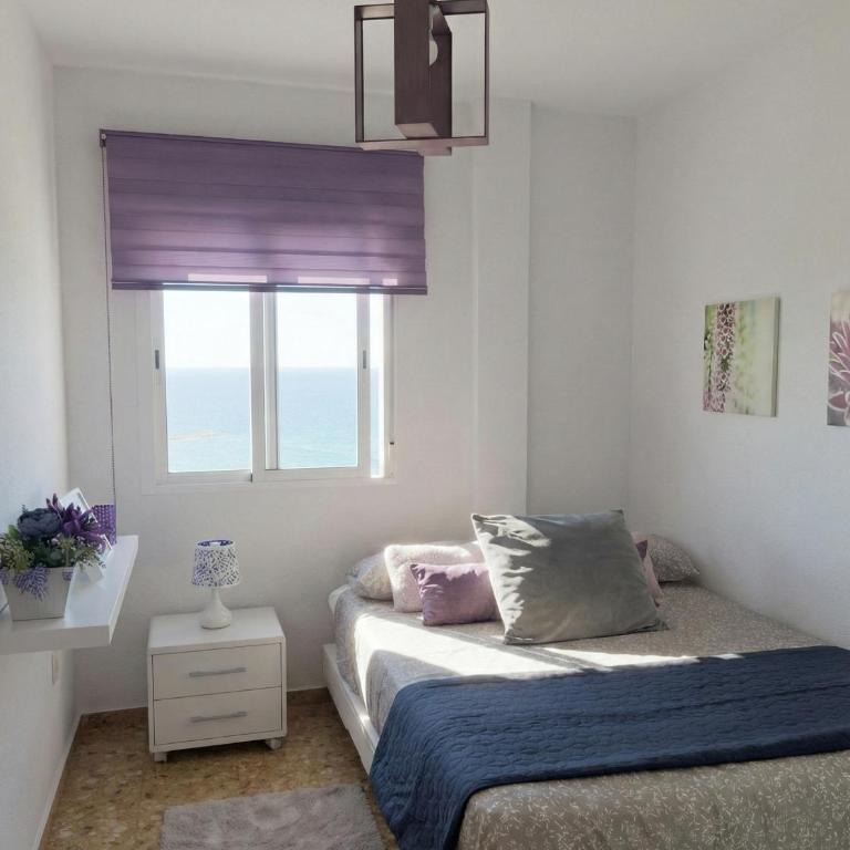 Apartamento en primera línea de la playa a 15 minutos de la Ciudad de Valencia - Three-Bedroom Apartment - 7