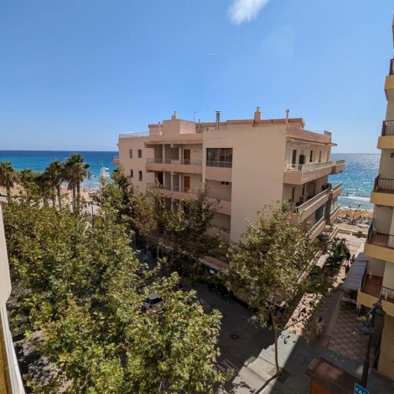Frente a la playa - terraza con vistas - 2 hab 2 baños - Apartamento de 2 dormitorios - 14