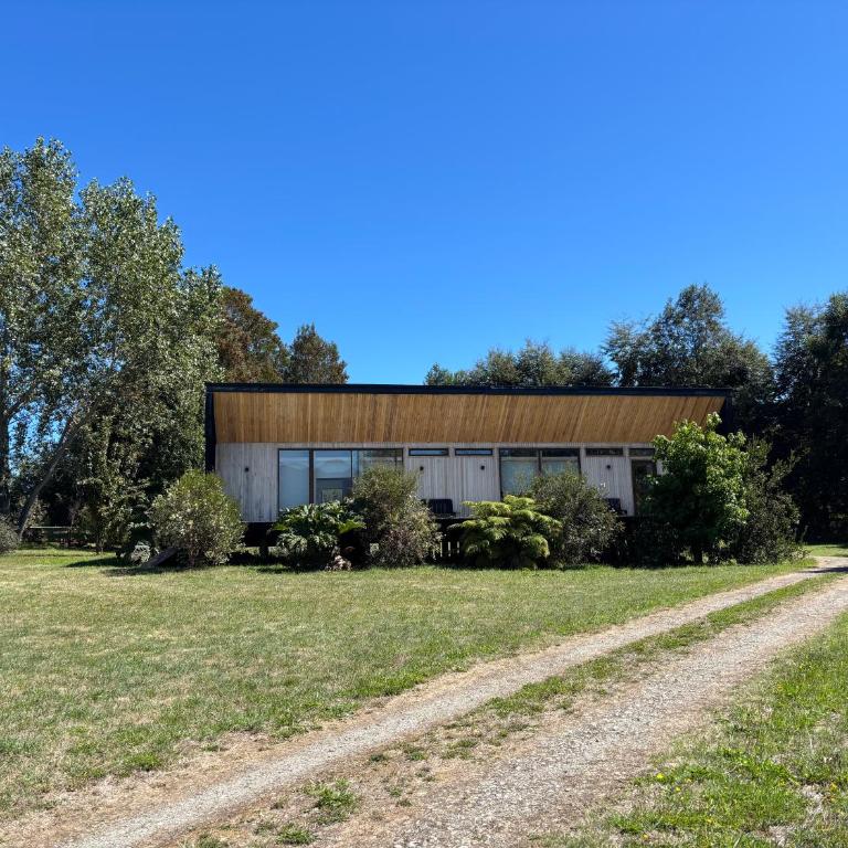 Casa con acceso al lago en Futrono - Vacation Home - 1