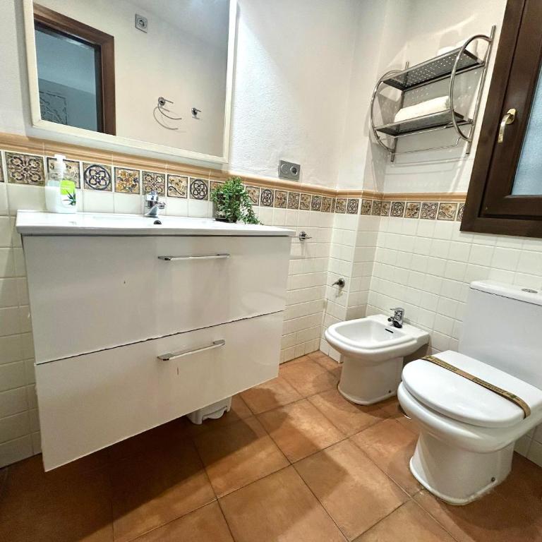 GATU a los pies de la Alhambra 1A - Three-Bedroom Apartment - 16