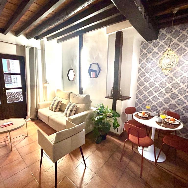 GATU a los pies de la Alhambra 1A - Three-Bedroom Apartment - 2