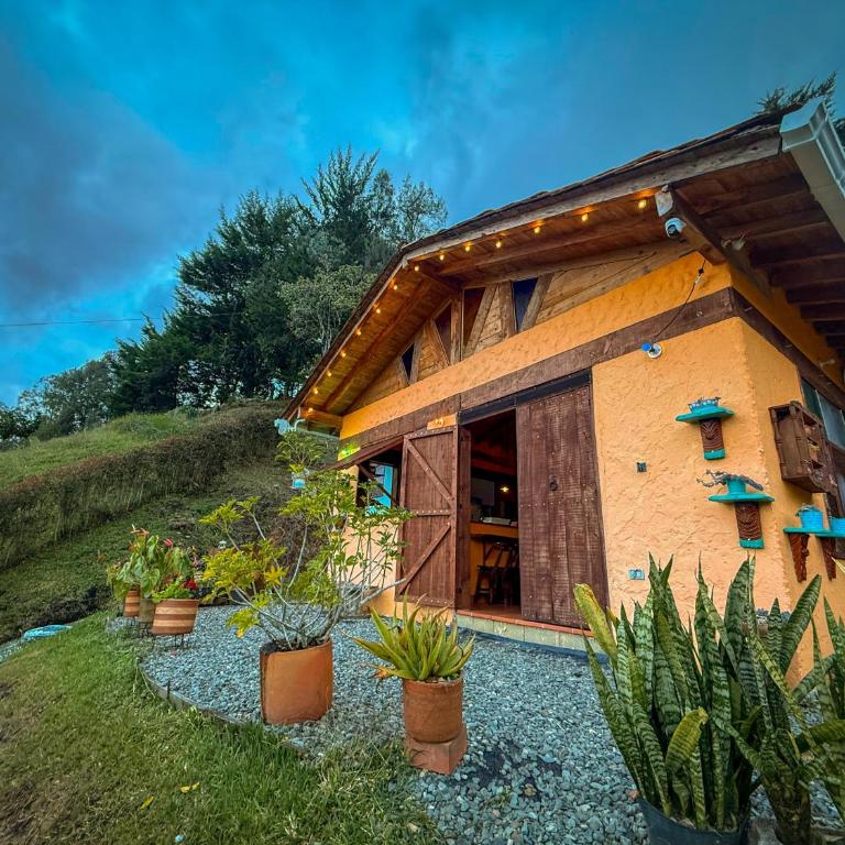 Alojamiento Cabaña El Peñol, cerca Piedra, Guatapé - Casa de 2 dormitorios - 2