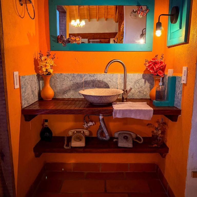 Cabaña La Capilla El Peñol - Three-Bedroom House - 10