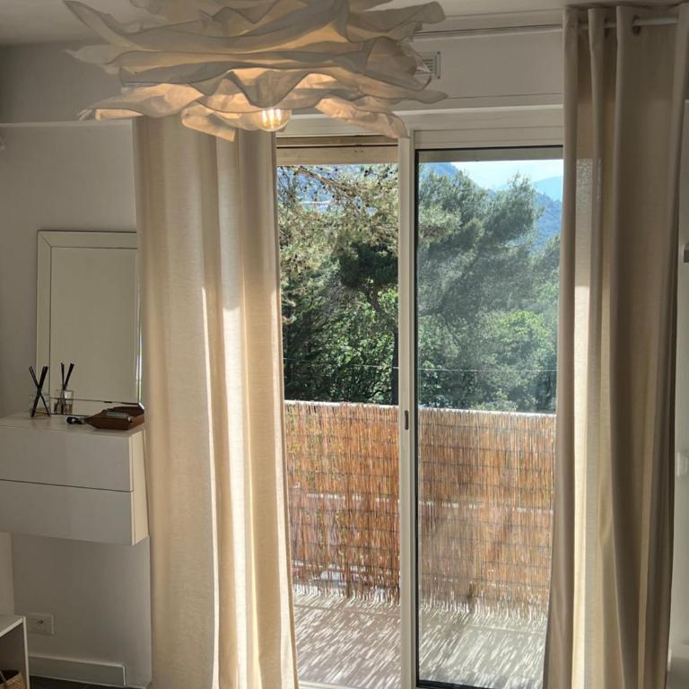 Studio lumineux avec jardin privé et parking - Appartement avec Terrasse - 14